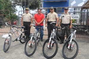 Se entregaron cuatro bicicletas repotenciadas para la vigilancia y protección urbana