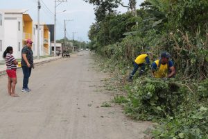 REALIZARON LIMPIEZA DE TERRENO FRENTE A NUEVO PLAN HABITACIONAL